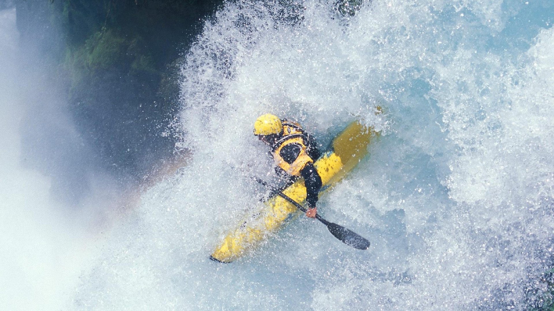 勇士队全力拼搏,追逐历史三连冠,勇士4年夺三冠对手
